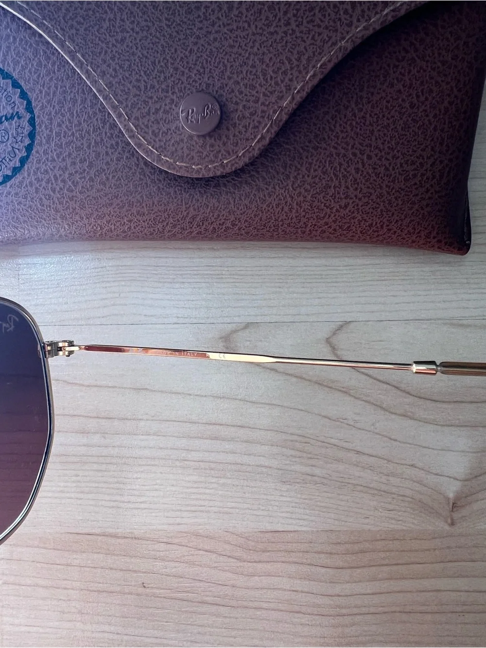 Ray-Ban Gold Frame Brown Lens Sunglasses with Brown Case
